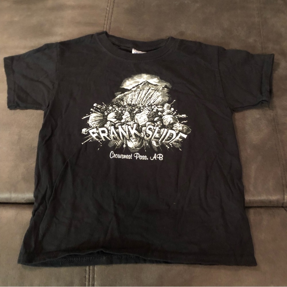 Black Gildan Crowsnest Pass Frank Slide T-shirt